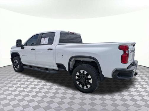 Summit White 2020 Chevrolet Silverado 2500 Custom