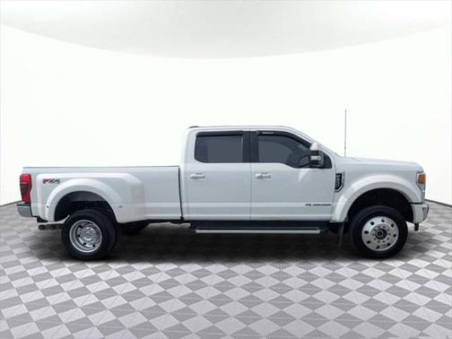2022 Ford F-450 Lariat