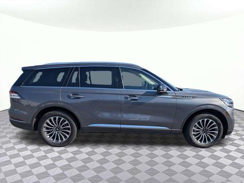 2024 Lincoln Aviator Premiere