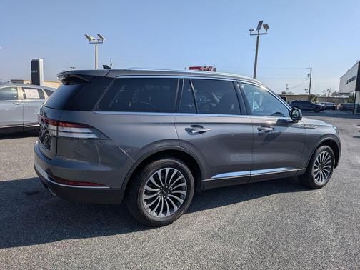 2024 Lincoln Aviator Premiere