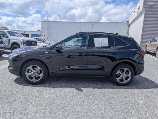 Black Metallic 2025 Ford Escape ST-Line Select