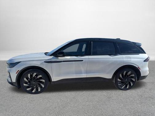 2025 Lincoln Nautilus Reserve