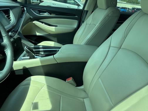 2020 Buick Enclave FWD Essence