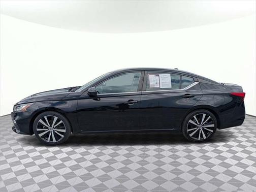 2021 Nissan Altima SR FWD