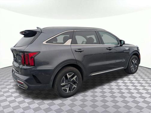 2022 Kia Sorento Hybrid EX