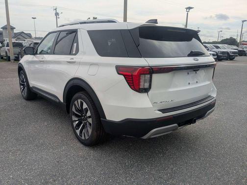 Star White Metallic Tri-Coat 2026 Ford Explorer Platinum