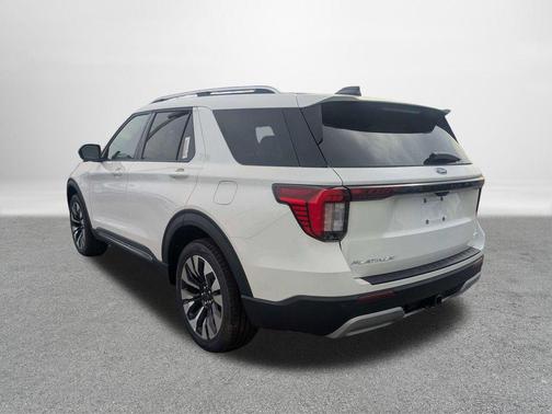 Star White Metallic Tri-Coat 2026 Ford Explorer Platinum