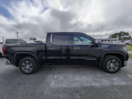Onyx Black 2026 GMC Sierra 1500 SLT
