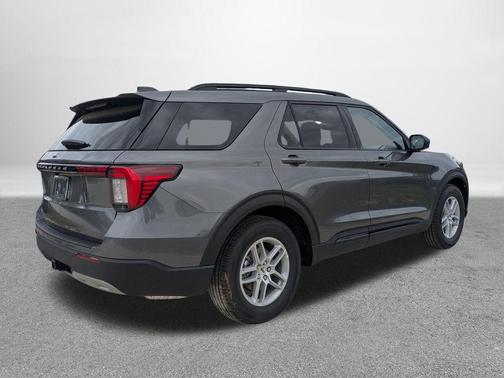 Carbonized Gray Metallic 2026 Ford Explorer Active w/200A Pkg