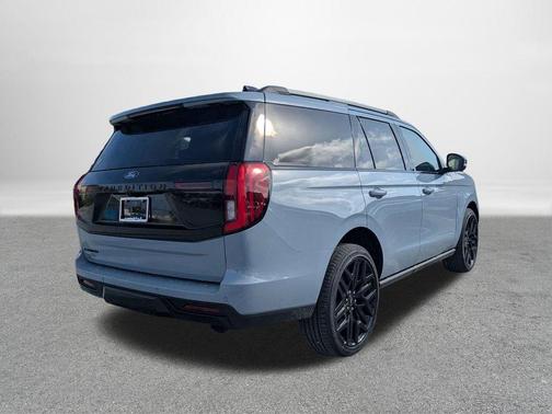 Glacier Gray Metallic Tri-Coat 2026 Ford Expedition Platinum