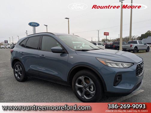 2025 Ford Escape ST-Line Select