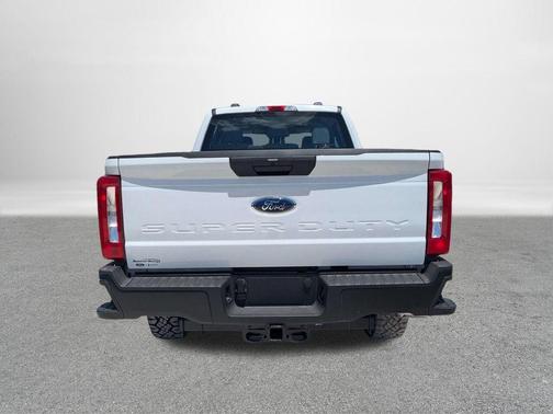 Oxford White 2026 Ford F-350 XL