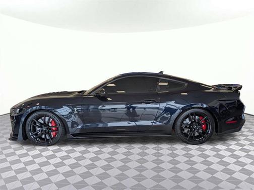 2021 Ford Shelby GT500 Base