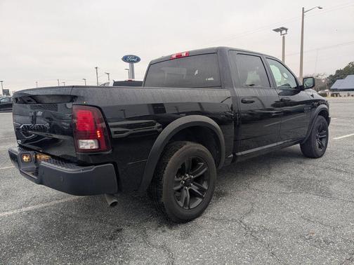 2024 RAM 1500 Classic Warlock Crew Cab 4x2 5'7' Box