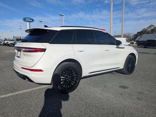 2025 Lincoln Corsair Reserve