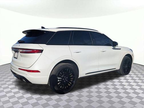 2025 Lincoln Corsair Reserve