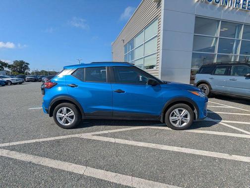 Electric Blue Metallic 2024 Nissan Kicks S