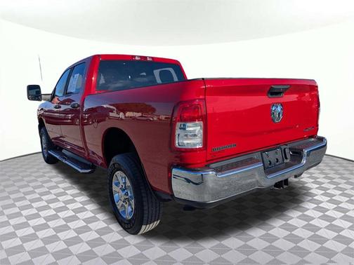 2024 RAM 2500 Big Horn Crew Cab 4x4 6'4' Box