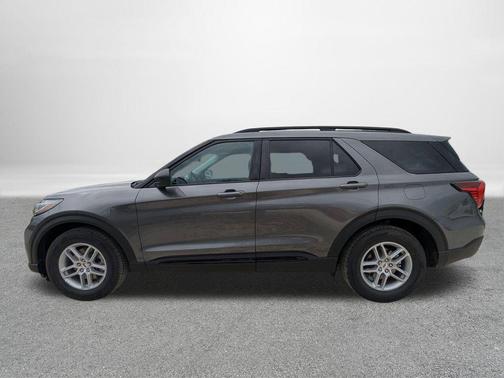Carbonized Gray Metallic 2026 Ford Explorer Active