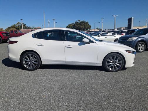 2022 Mazda Mazda3 FWD w/Premium Package