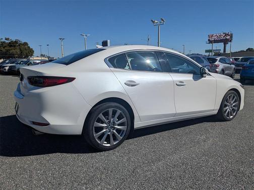 2022 Mazda Mazda3 FWD w/Premium Package