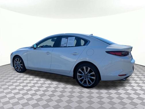 2022 Mazda Mazda3 FWD w/Premium Package