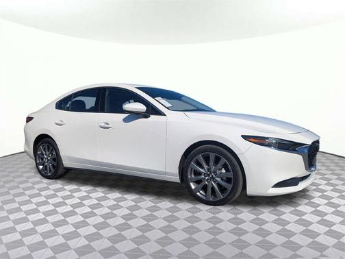 2022 Mazda Mazda3 FWD w/Premium Package