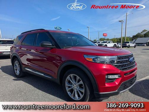 Rapid Red Metallic Tinted Clearcoat 2020 Ford Explorer XLT