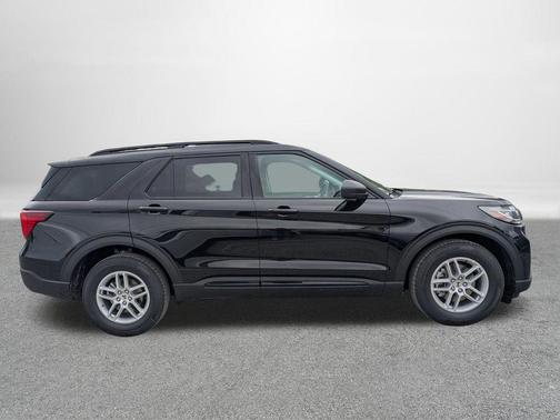Agate Black Metallic 2026 Ford Explorer Active