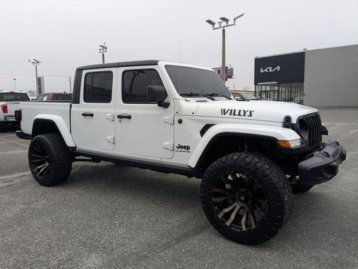 2022 Jeep Gladiator Willys 4x4