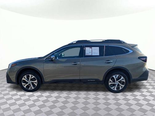 2022 Subaru Outback Touring XT