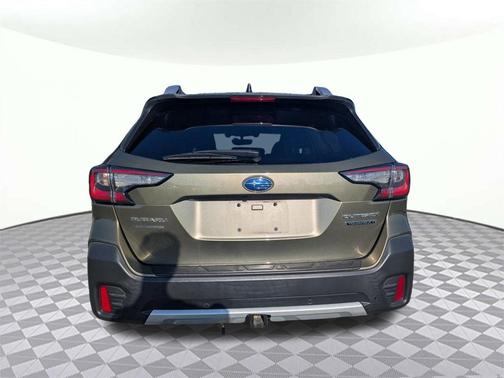 2022 Subaru Outback Touring XT
