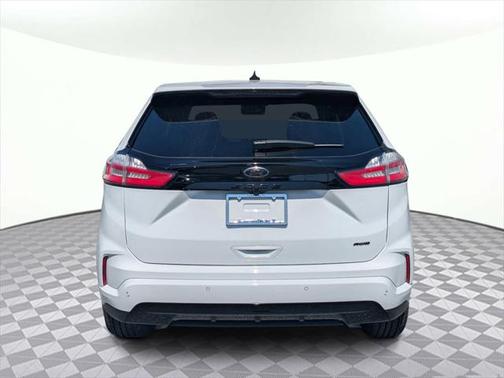 2023 Ford Edge SE