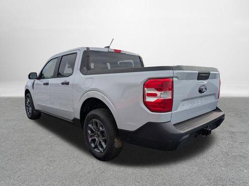 Space White Metallic 2026 Ford Maverick XLT