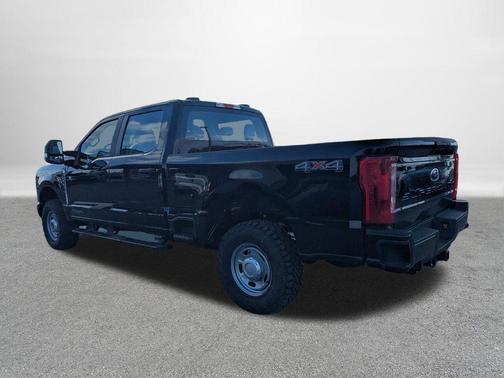 Agate Black Metallic 2026 Ford F-250 XL