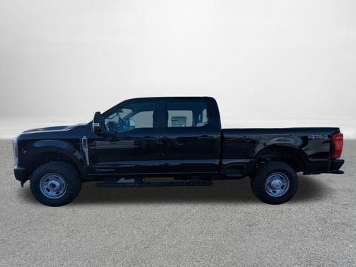 Agate Black Metallic 2026 Ford F-250 XL