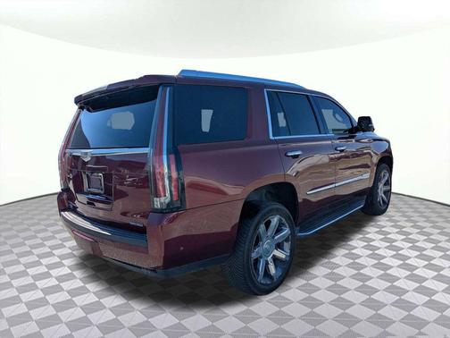 2017 Cadillac Escalade Luxury
