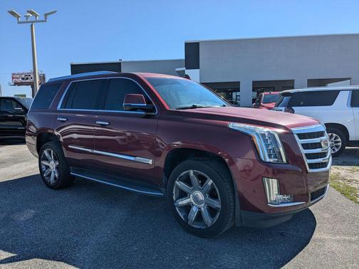 2017 Cadillac Escalade Luxury