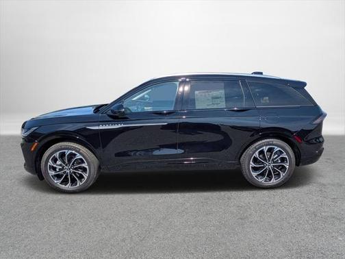 2025 Lincoln Nautilus Reserve