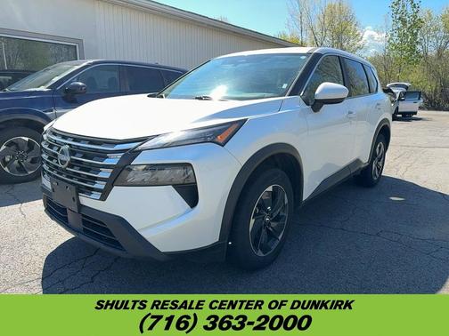 Everest White Pearl 2024 Nissan Rogue SV