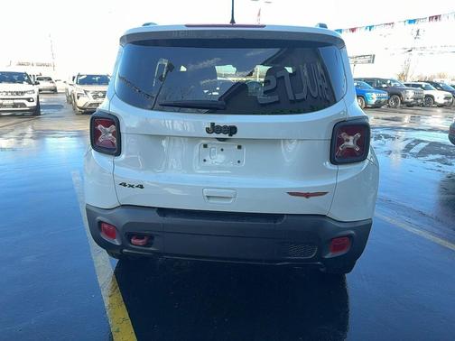 2023 Jeep Renegade Trailhawk