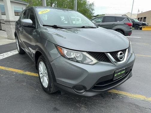 Gun Metallic 2018 Nissan Rogue Sport S