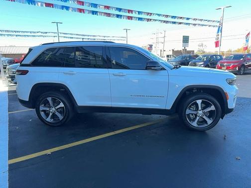 2023 Jeep Grand Cherokee 4xe Base