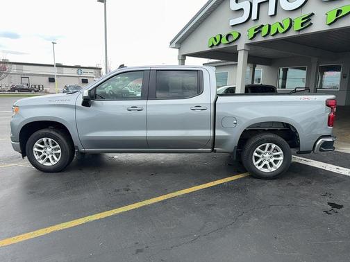 Sterling Gray Metallic 2023 Chevrolet Silverado 1500 LT