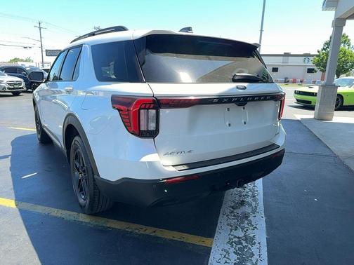 White 2025 Ford Explorer Active