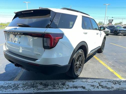 White 2025 Ford Explorer Active