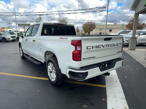 2023 Chevrolet Silverado 1500 Custom