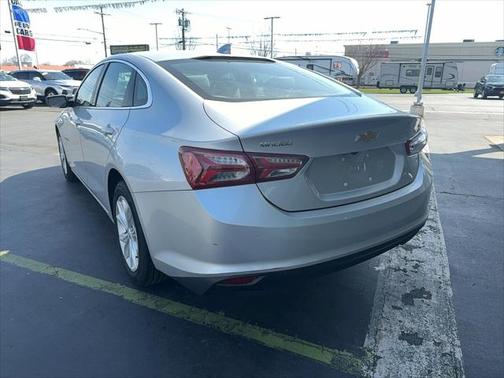 2022 Chevrolet Malibu FWD LT