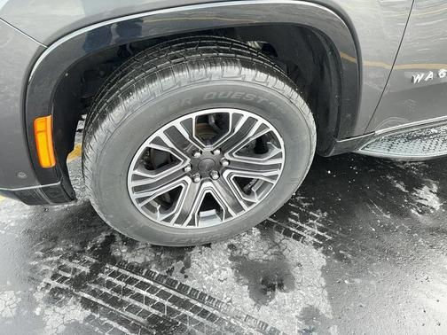 2022 Jeep Wagoneer Series III 4x4