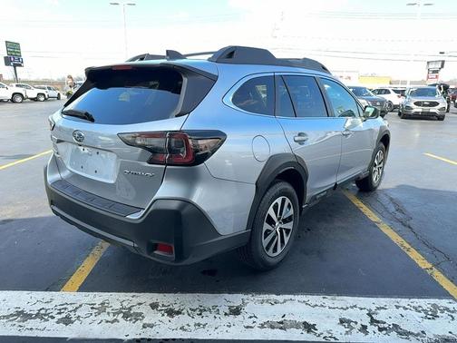 Ice Silver Metallic 2024 Subaru Outback Premium